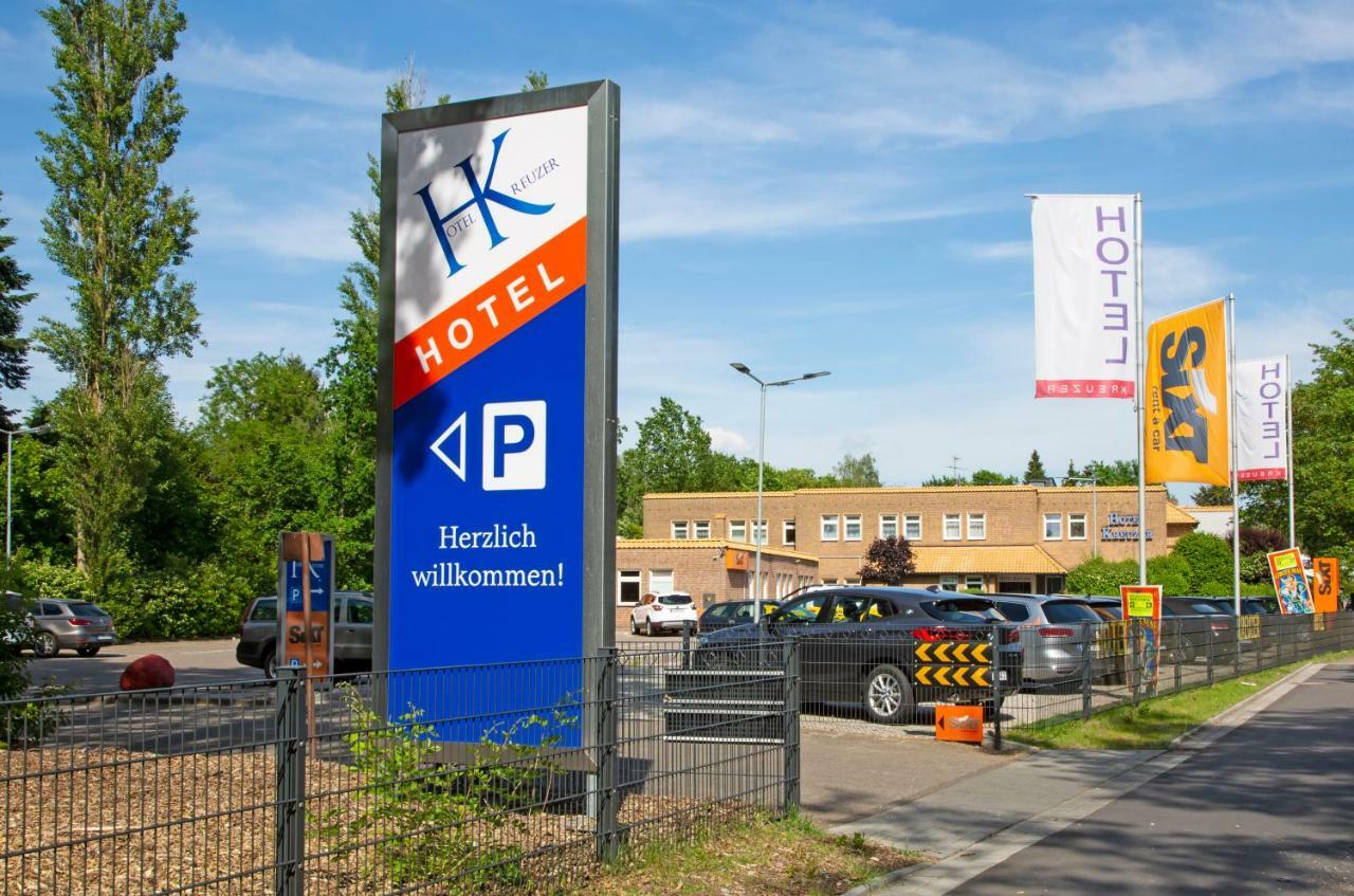 Hotel Kreuzer Wedel Exterior foto